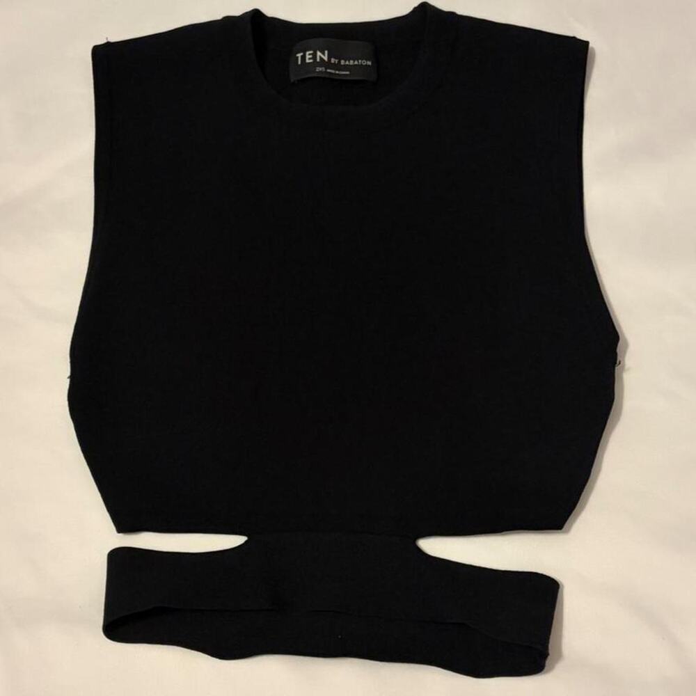 Black ten by babaton crop